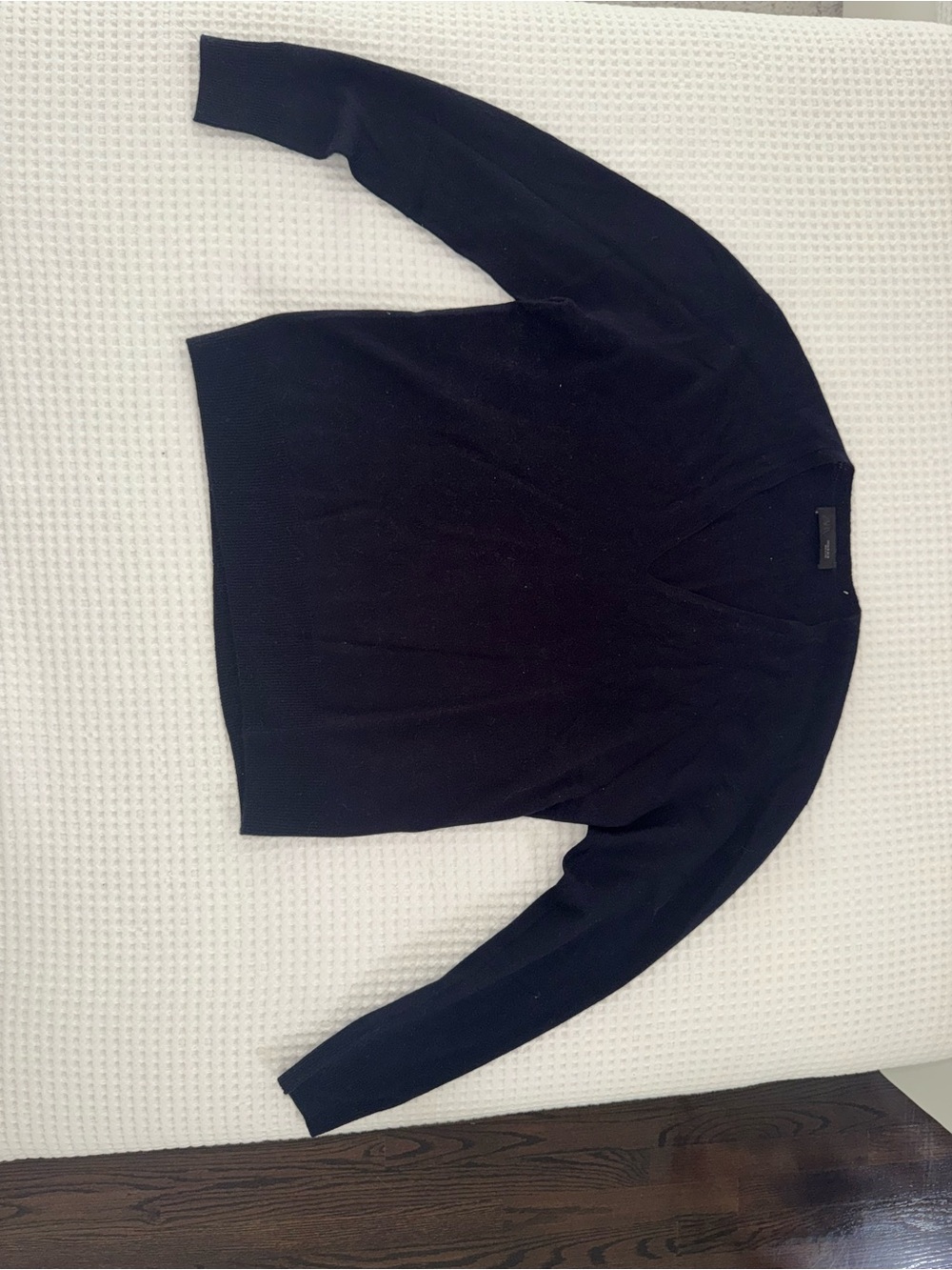 Classic navy V-Neck Sweater